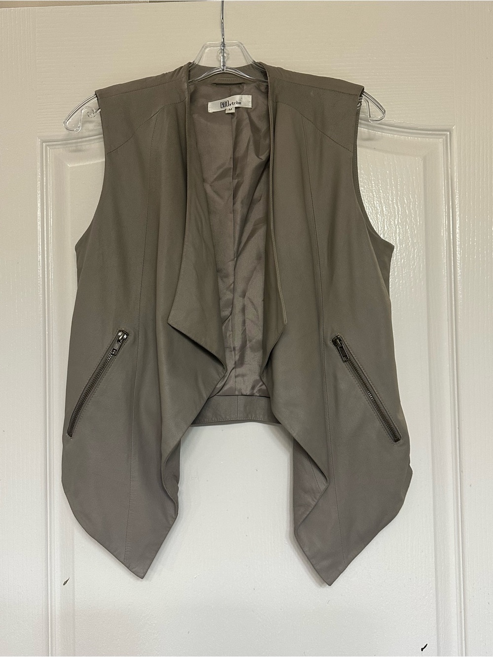 My Tribe 100% Genuine Leather Waterfall Vest Taupe Grey Zip Pockets Sz M